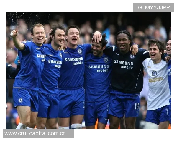 篮网队宣布签约后卫特里罗伯茨与前锋特雷斯科特共同增强阵容实力